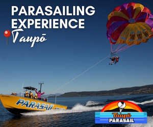 Parasailing Lake Taupo